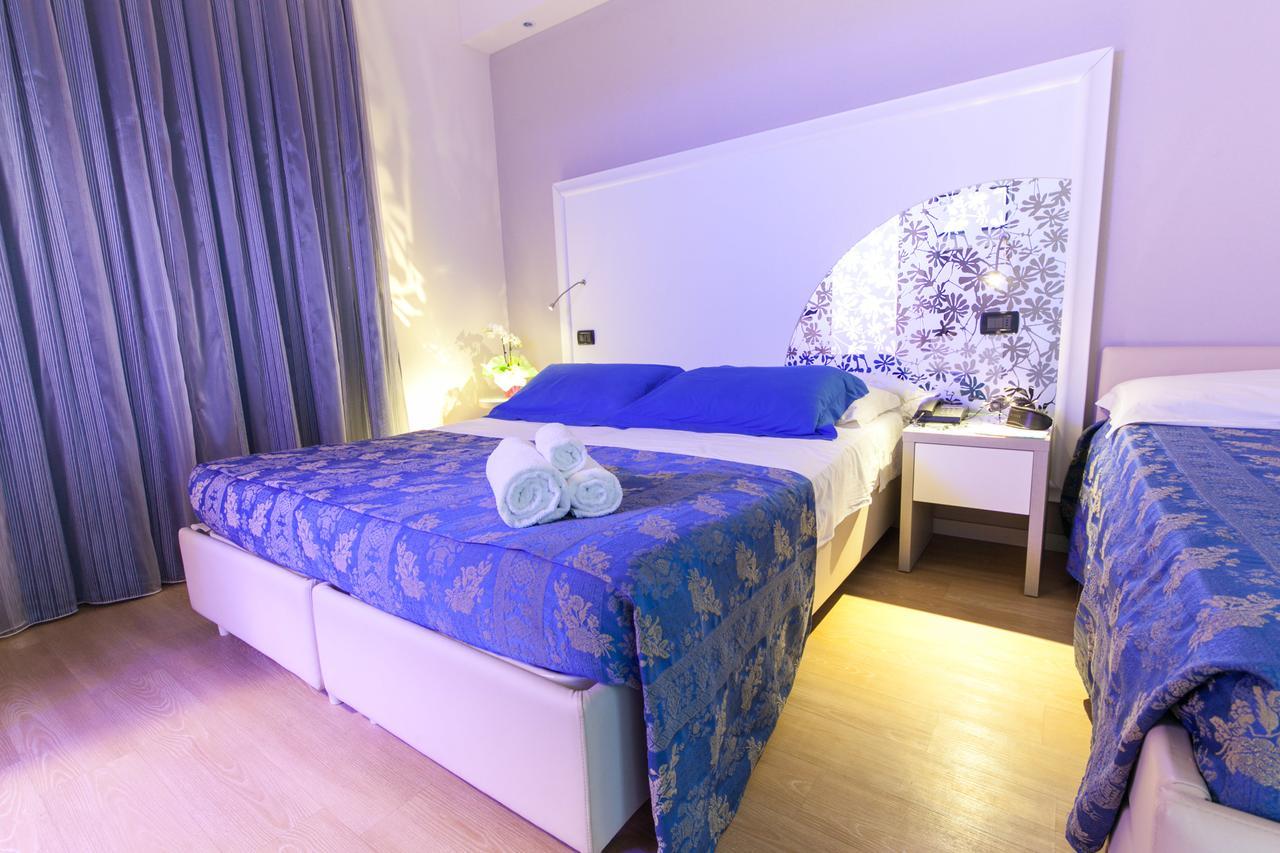 Hotel Krone Lido di Classe Esterno foto